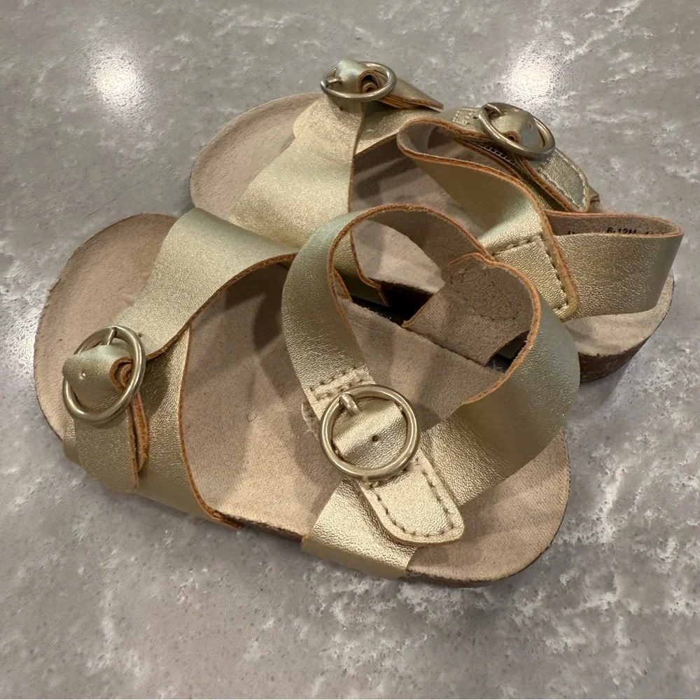Old Navy Gold Metallic Buckle Slingback Sandals 6-12M EUC